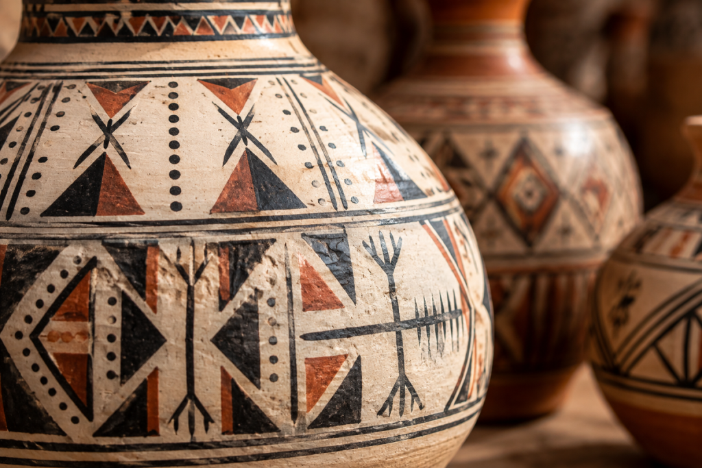 Decorated Amazigh ceramic with geometric patterns