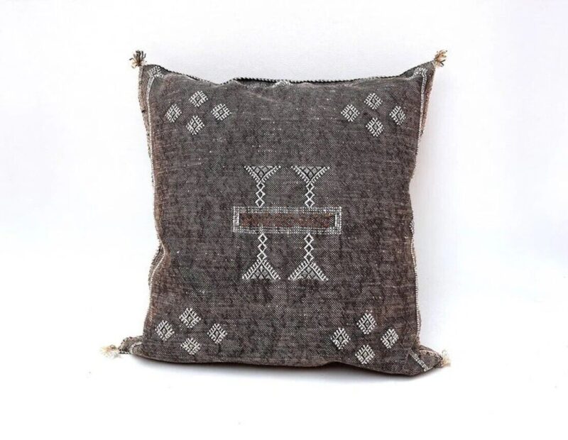 Pillows inspired by Berber cactus silk - Image 3