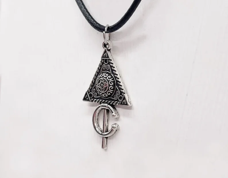 Boho Berber fibula necklace - Image 3