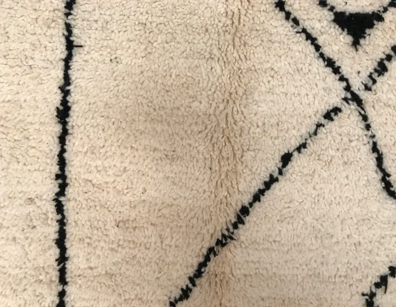 5x9ft - Amazigh wool rug, Elegant home decor - Image 2