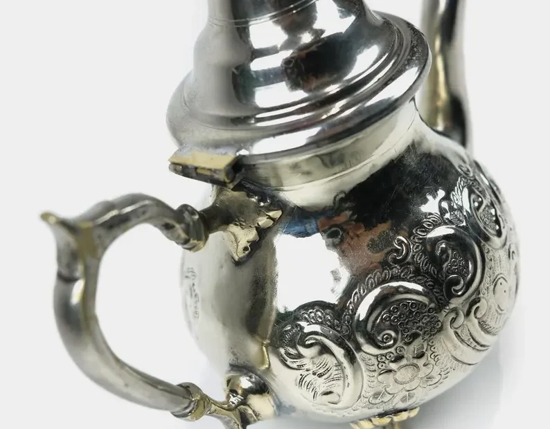 Moroccan Luxury Teapot with Legs - Image 3
