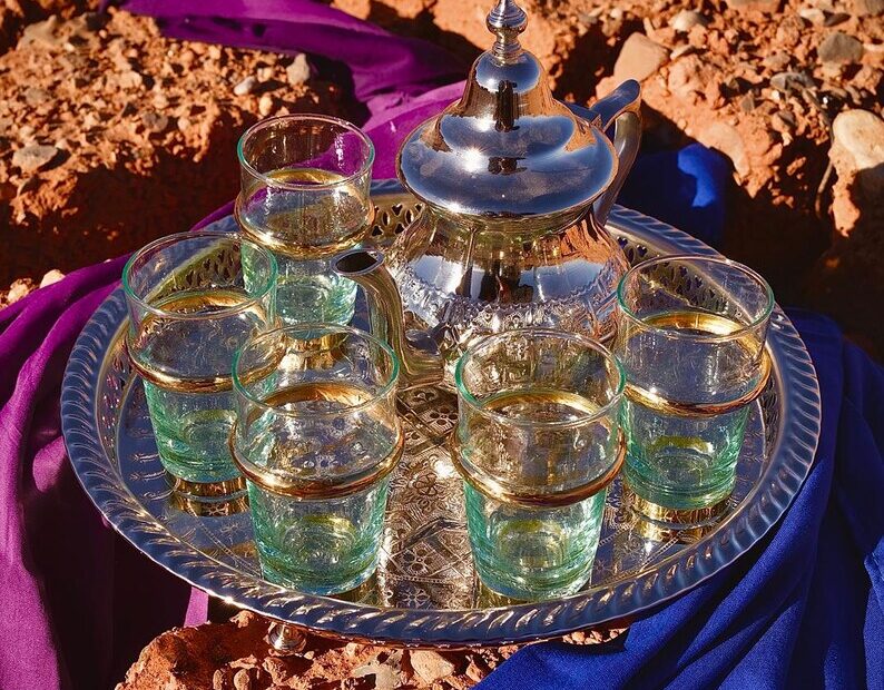 Set of 6 Beldi Chic Tea Glasses with Gold Accents - Image 7