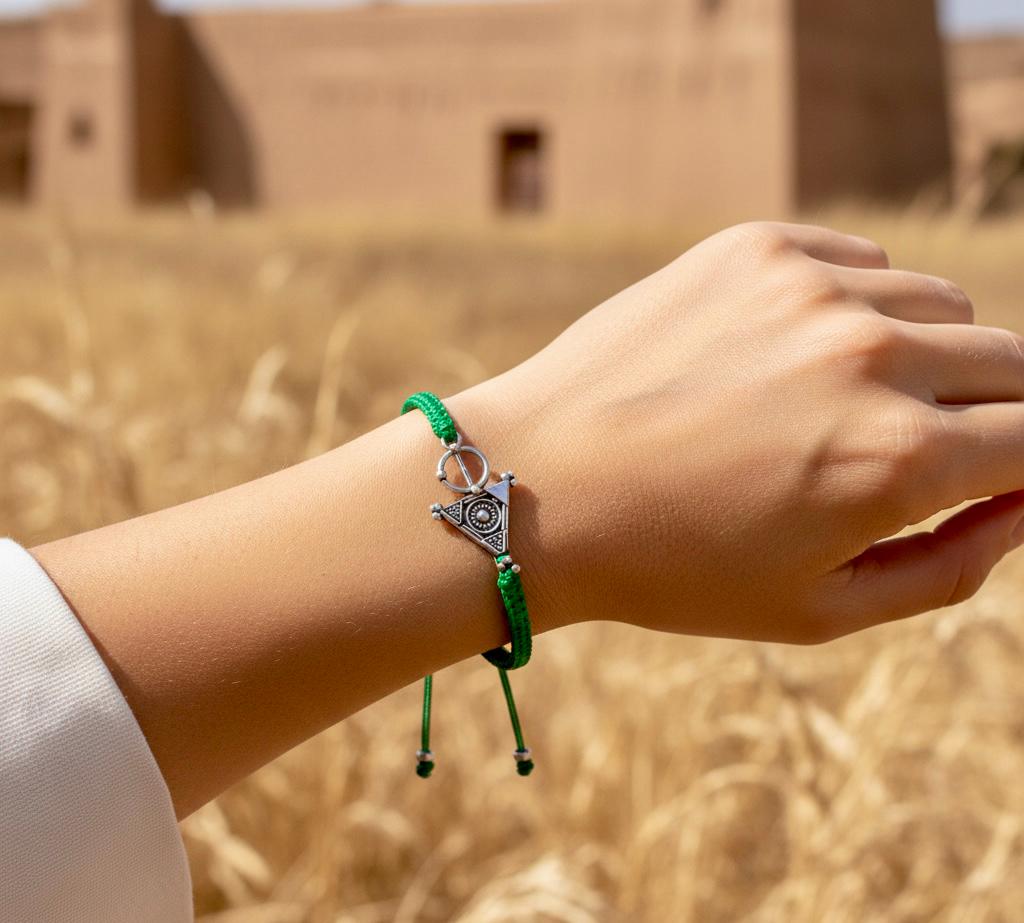 Black Adjustable Berber Bracelet for Men & Women – Handmade Amazigh Symbol Jewelry, Minimal Ethnic Bracelet - BerbereGlow™