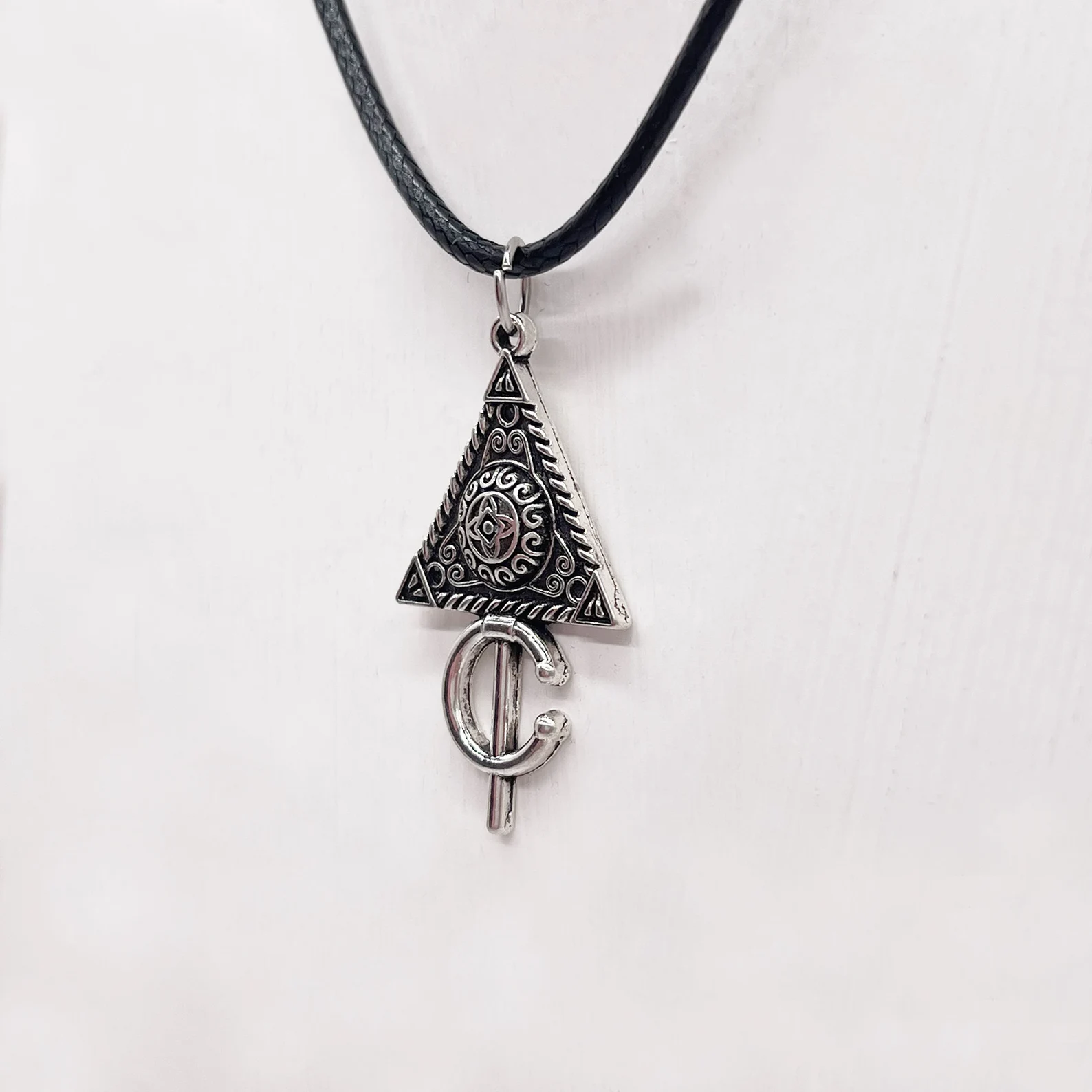 Berber Tazerzit - fibula pendant necklace - Image 2