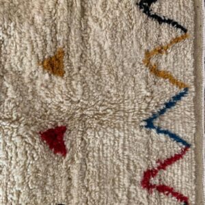 Colorful Amazigh Berber Azilal Wool Rug – Ivory Tribal Geometric Carpet