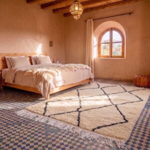 Wool Rug – Cream & Black Diamond Berber Rug