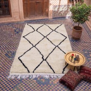 Wool Rug – Cream & Black Diamond Berber Rug