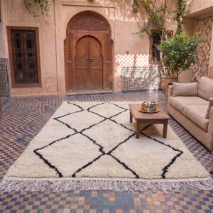 Wool Rug – Cream & Black Diamond Berber Rug
