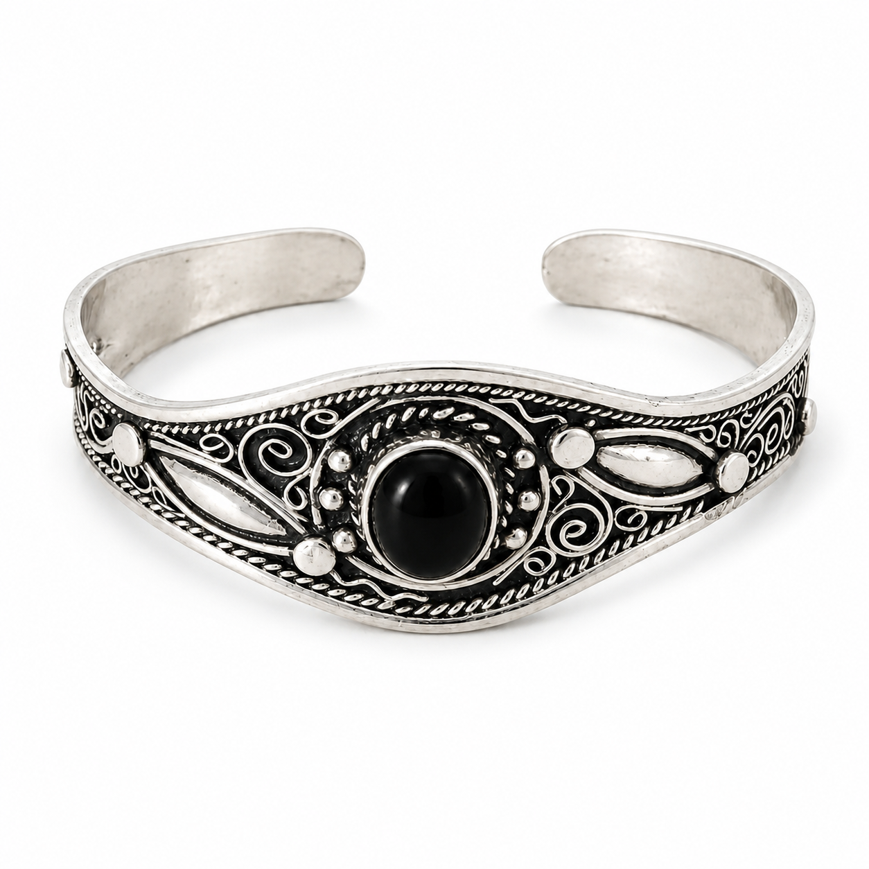 Amazigh Silver Bracelet – Dacil Black Onyx Filigree Cuff Design