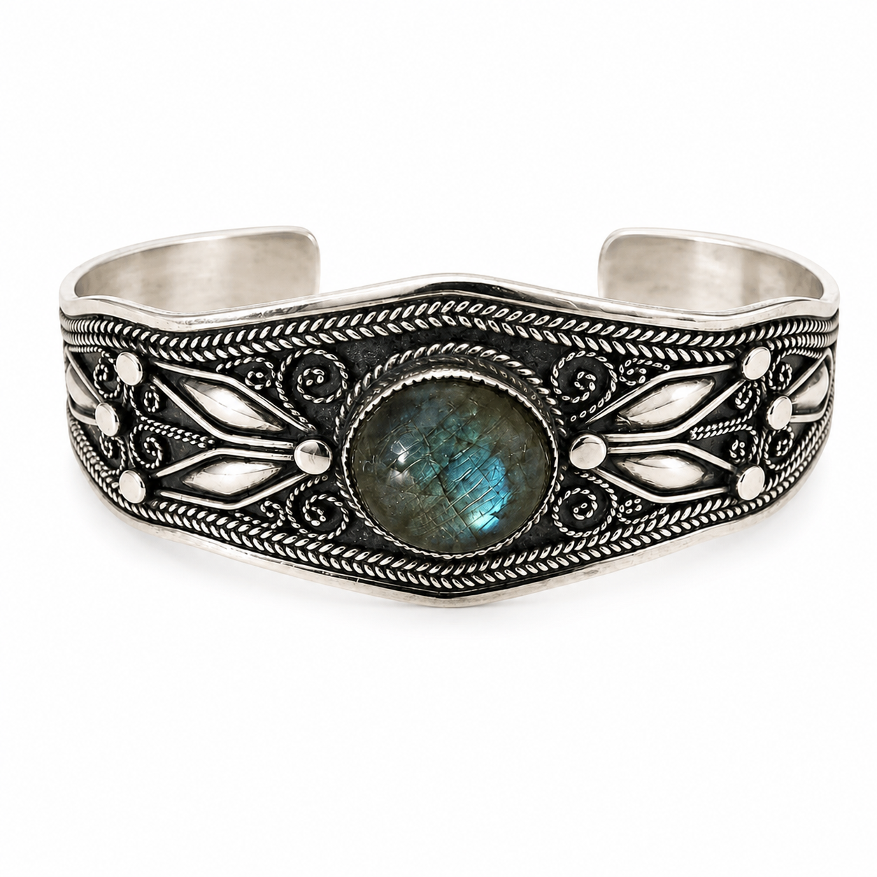 Amazigh Silver Bracelet – Guacimara Labradorite Filigree Cuff Design