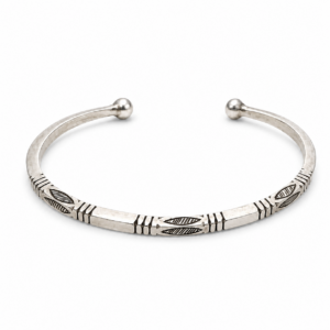 Amazigh Silver Eye Bracelet – Berber Wrist Adornment