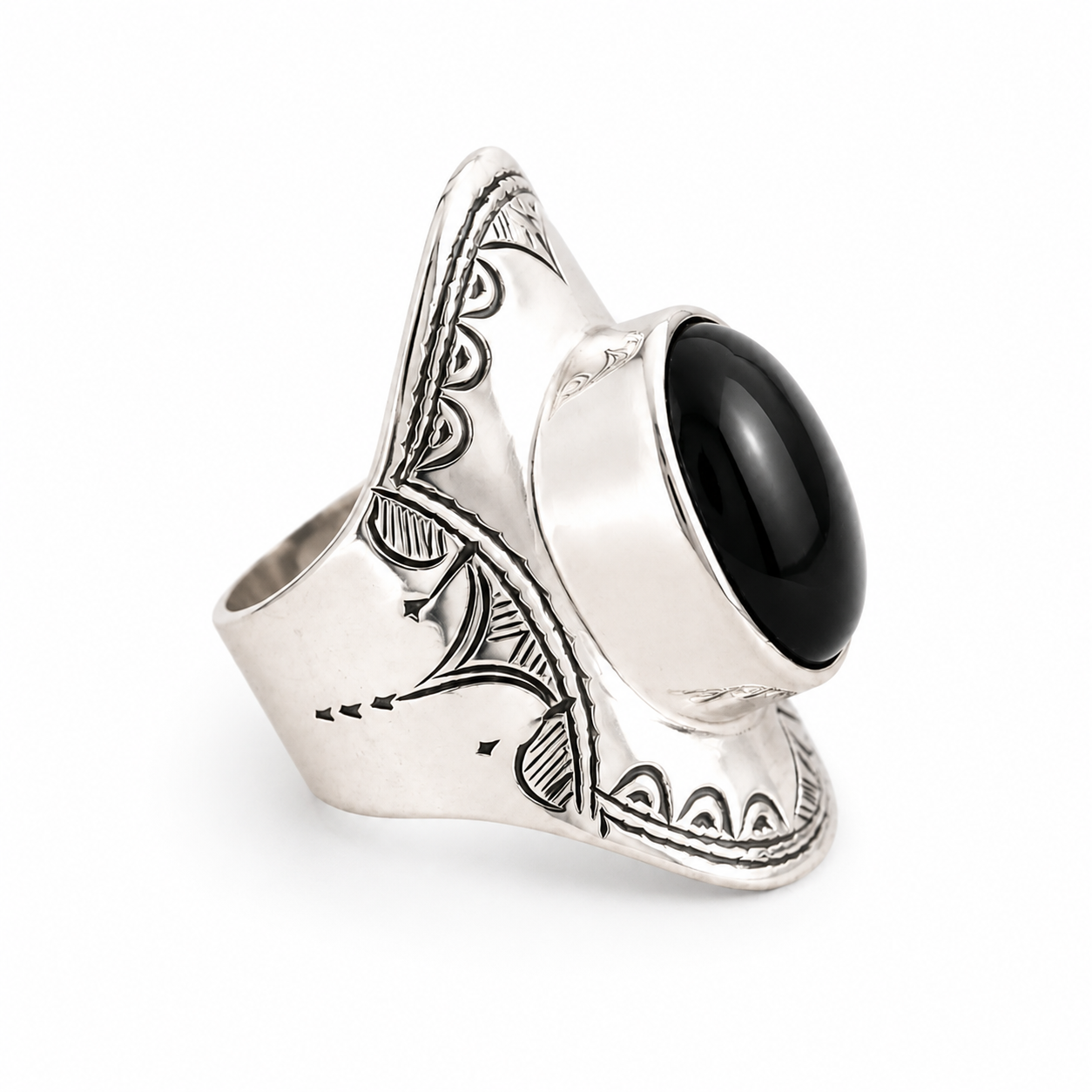 Amazigh Silver Geometric Ring – Symbolic Berber Finger Jewelry