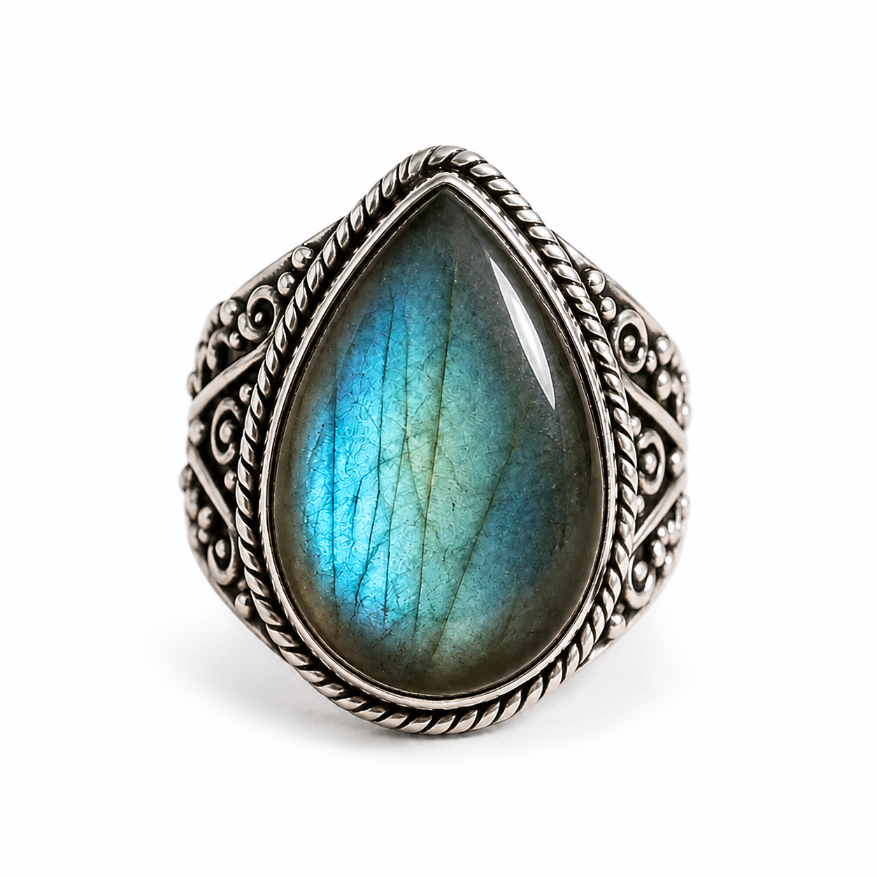 Amazigh Silver Ring – Tafrara Labradorite Teardrop Design