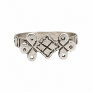 Antique Berber Silver Ring: Sahrawi Tuareg Engraved Tribal Jewelry, Size 9