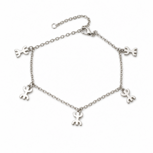 Berber Silver Eye Bracelet – Symbolic Wrist Jewelry Detail
