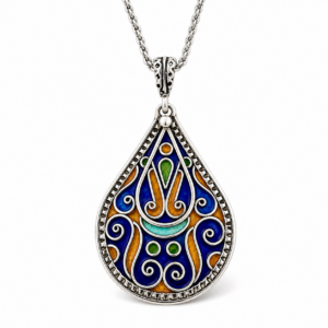 Taneflit Necklace – Amazigh Silver Pendant Jewelry