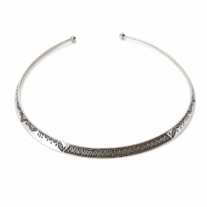 Tiniriya Necklace – Amazigh Silver Pendant Jewelry