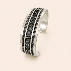 Berber Silver Bracelet – Amazigh Jewelry with Character