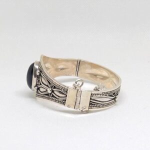 Vintage Berber Sterling Silver Cuff Bracelet: Agate Stone, Amazigh Tribal Jewelry