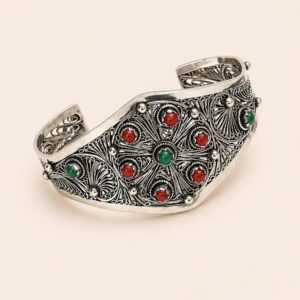 Berber Silver Geometric Bracelet – Moroccan Accent for Daily Wear