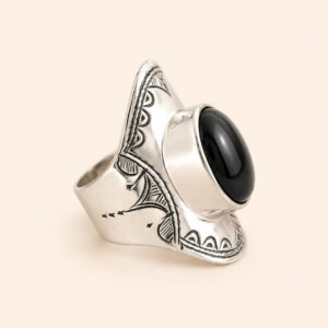 Amazigh Silver Geometric Ring – Symbolic Berber Finger Jewelry