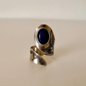 Amazigh Silver Eye Ring – Tribal Silver-Toned Adornment