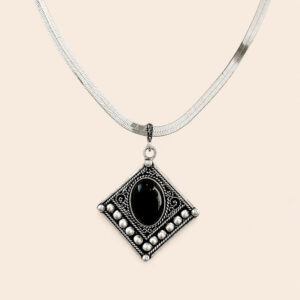 Almas Necklace - Amazigh Silver Pendant Jewelry