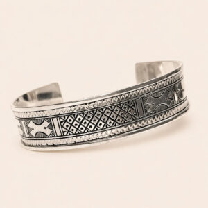 Amazigh Silver Diamond Bracelet – Amazigh Jewelry with Character