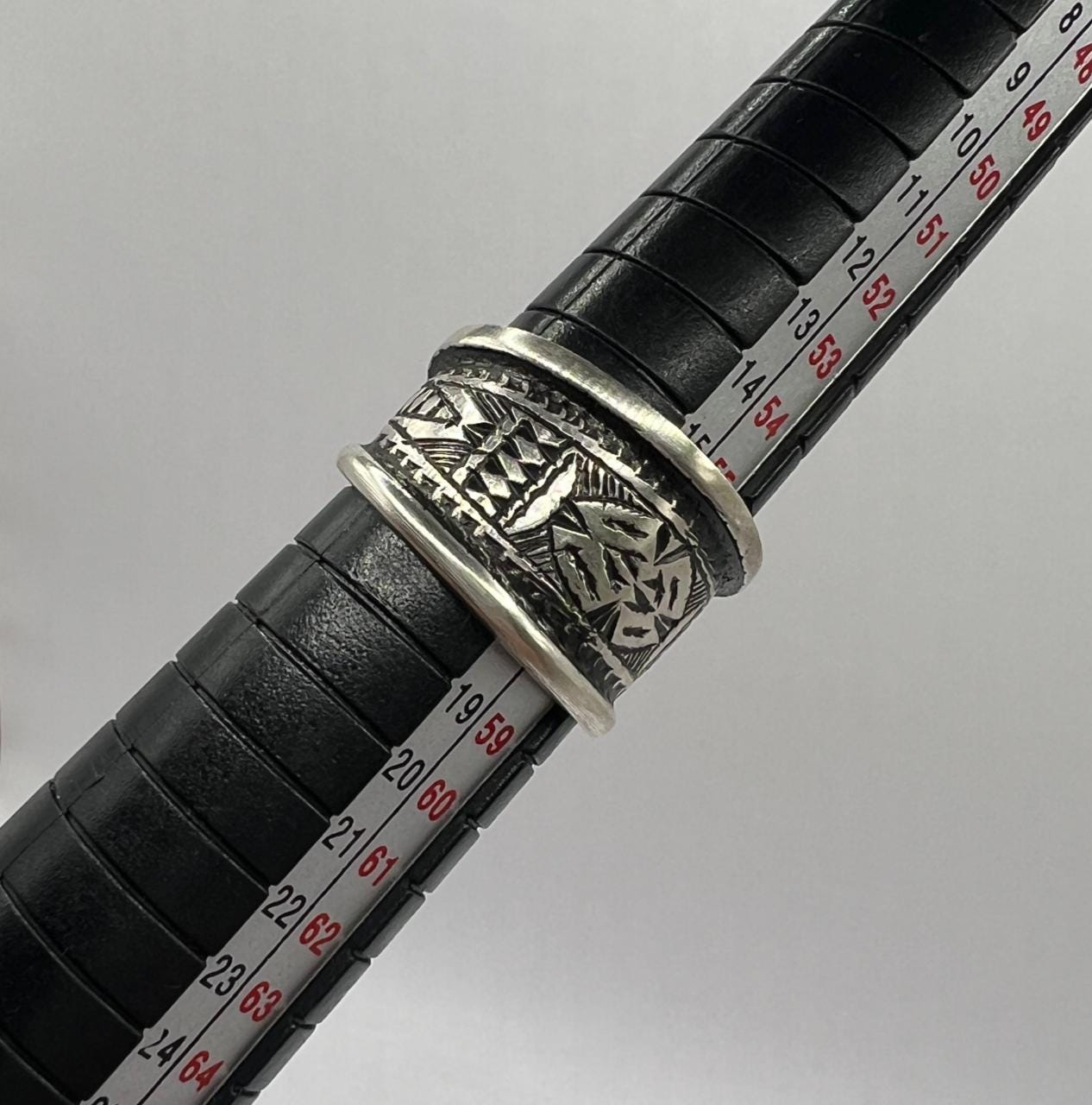 Sterling Silver Amazigh Ring - Hand-Engraved Berber Tribal Band (Size 57 FR / 8 US)