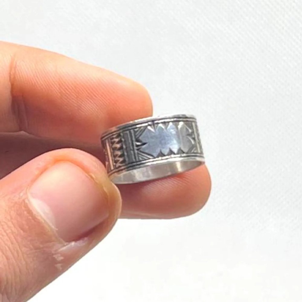 Handmade Sterling Silver Tuareg Cross Ring: Engraved Berber Ethnic Tribal Jewellery
