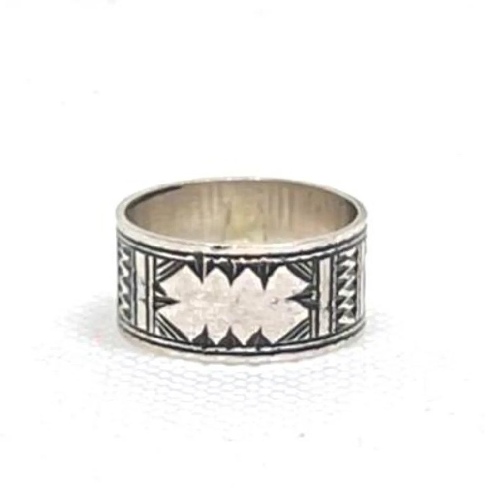 Handmade Sterling Silver Tuareg Cross Ring: Engraved Berber Ethnic Tribal Jewellery