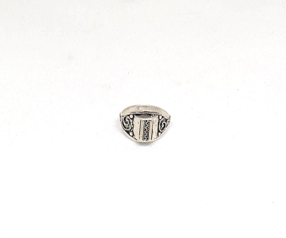 Handmade Berber Ring: Tarnished Silver Tribal Jewelry