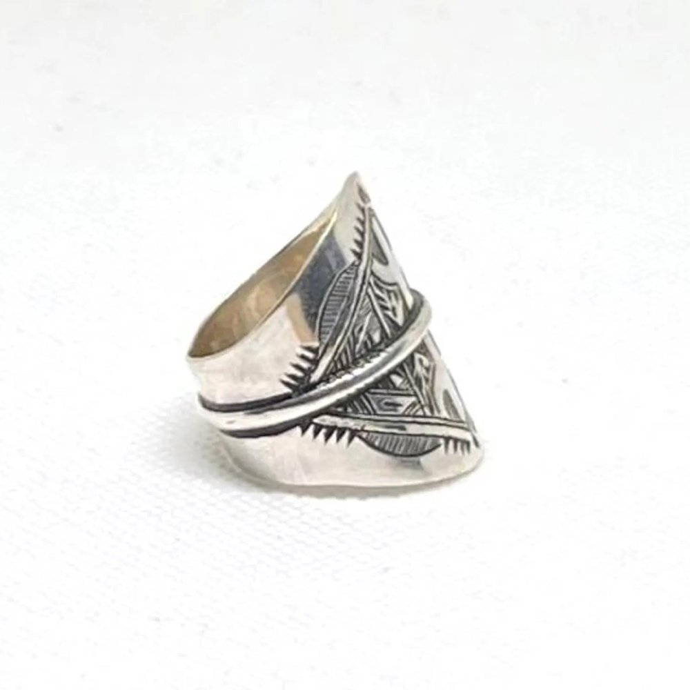 Handmade Sterling Silver Berber Amazigh Yaz Ring: Tribal Tuareg Jewelry, Size 56 EU