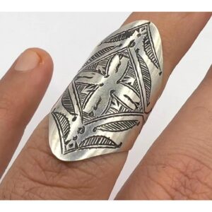 Sterling Silver Amazigh Ring: Berber Tribal Boho Ethnic Jewelry (Size 56 FR / 7.5 US)