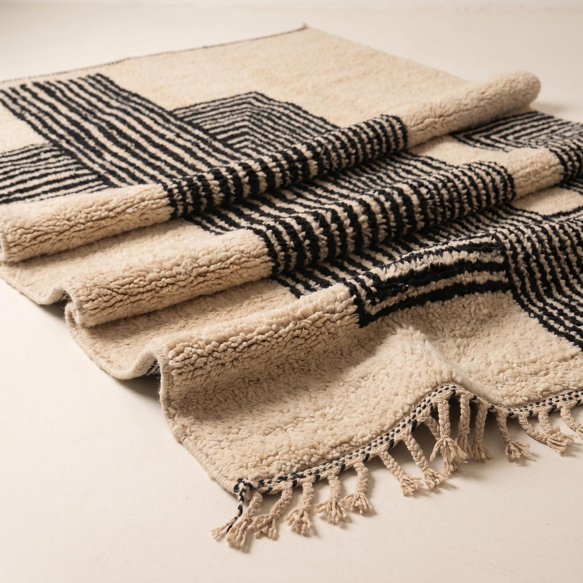 Beni Ourain Rug - Ivory Black Wool Rug - Handmade Geometric Rug - Modern Area Rug - Graphic Berber Carpet - Multiple Sizes