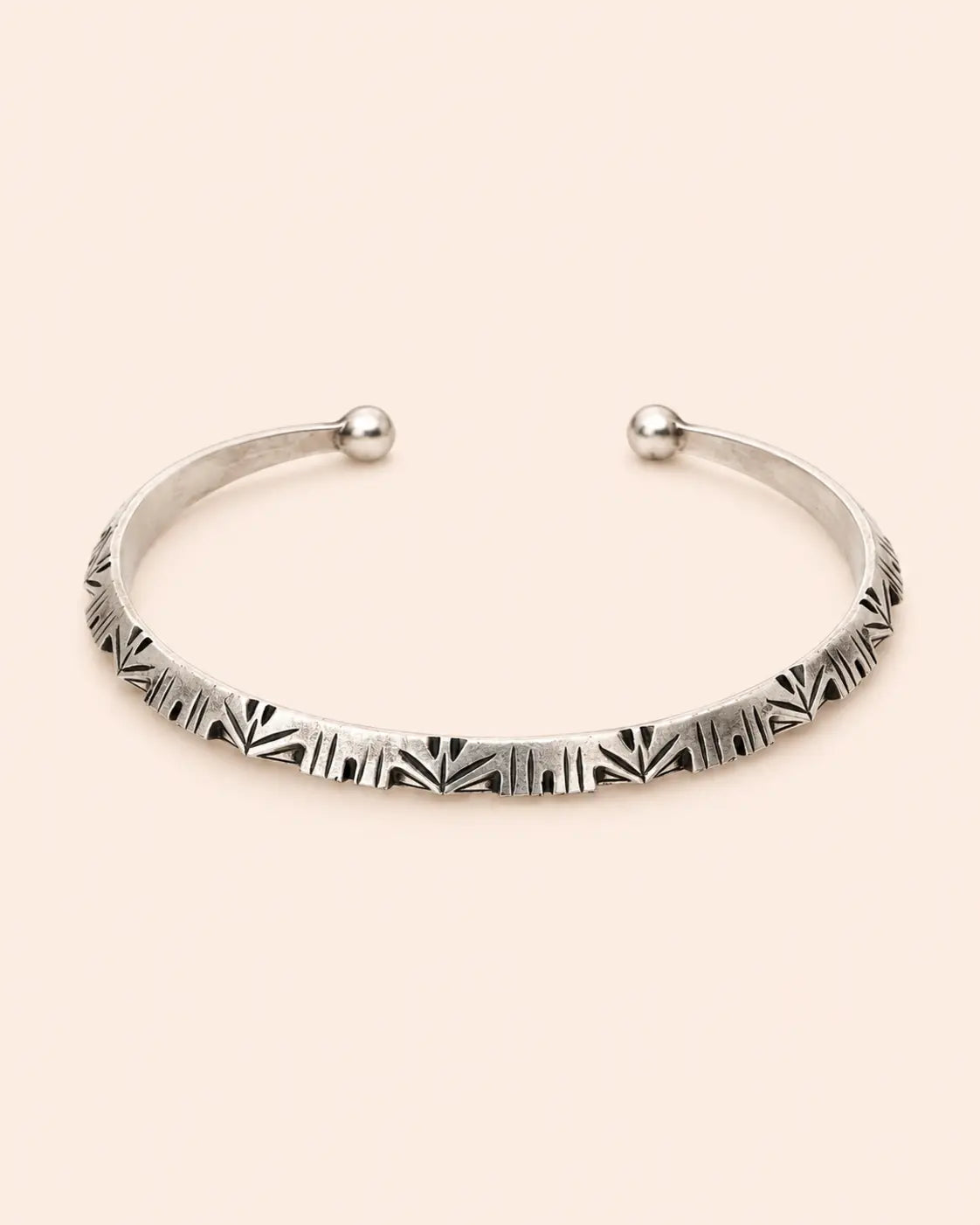 Amazigh Silver Geometric Bracelet – Amazigh Jewelry with Character