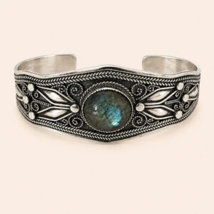 Amazigh Silver Bracelet – Guacimara Labradorite Filigree Cuff Design
