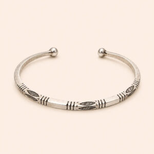 Amazigh Silver Eye Bracelet – Berber Wrist Adornment