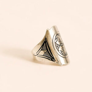 Amazigh Silver Shield Ring – Azru Geometric Tribal Design