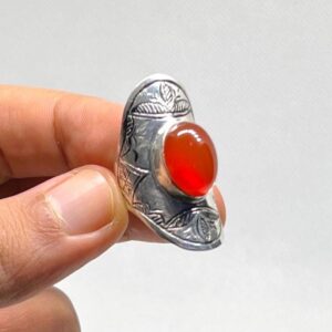 Vintage Tuareg Carnelian Sterling Silver Ring: Engraved Berber Band