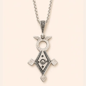 Tarakalt Necklace - Amazigh Silver Pendant Jewelry