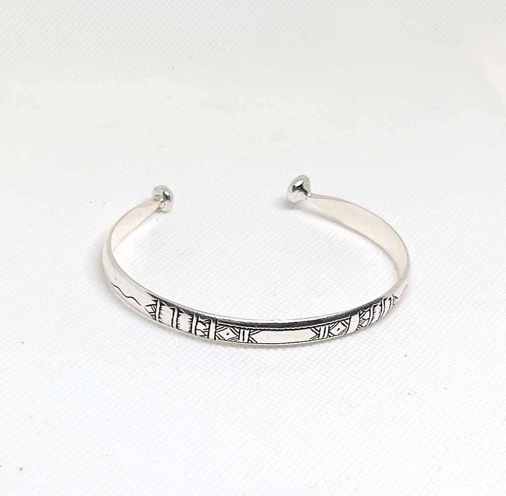 Niger Mali Tuareg Berber Cuff Bracelet: Sterling Silver Tribal Bangle