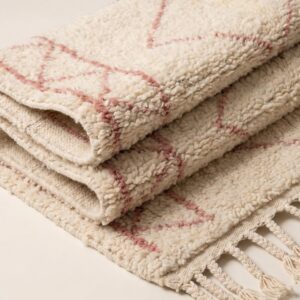 Beni Ourain Rug - Ivory Blush Pink Wool Rug - Handmade Diamond Rug - Soft Boho Area Rug - Rose Berber Carpet - Multiple Sizes