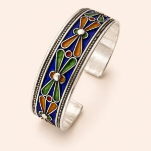 Amazigh Silver Geometric Bracelet – Moroccan Accent for Daily Wear