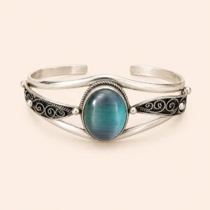 Berber Silver Eye Bracelet – Amazigh Jewelry with Character
