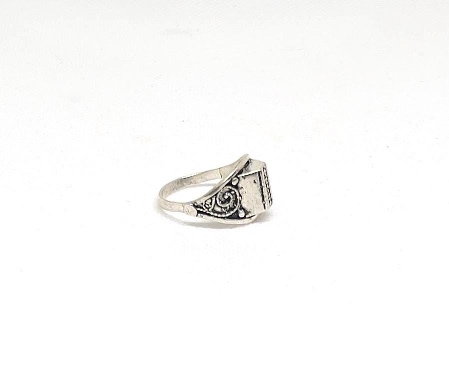 Handmade Berber Ring: Tarnished Silver Tribal Jewelry