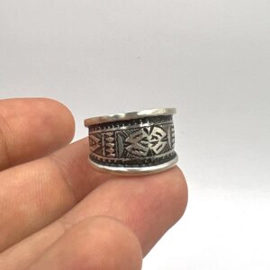 Sterling Silver Amazigh Ring - Hand-Engraved Berber Tribal Band (Size 57 FR / 8 US)