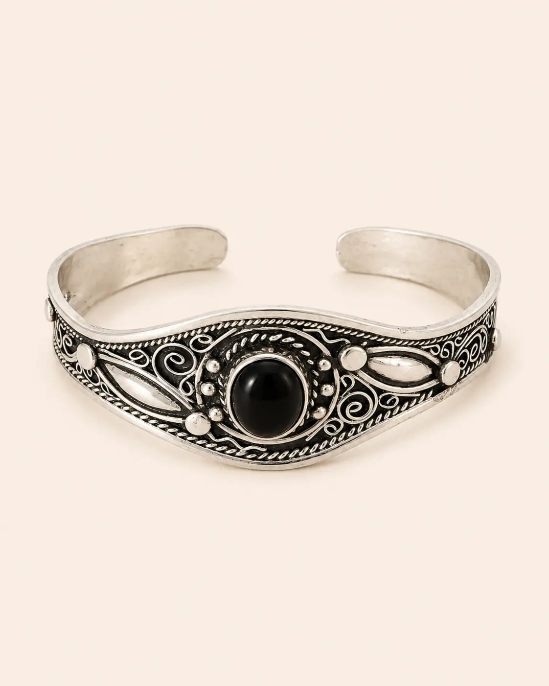 Amazigh Silver Bracelet – Dacil Black Onyx Filigree Cuff Design