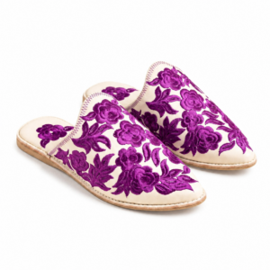 Amazigh Babouche Ivoire Brodée Fleurs Violettes Leather Shoes