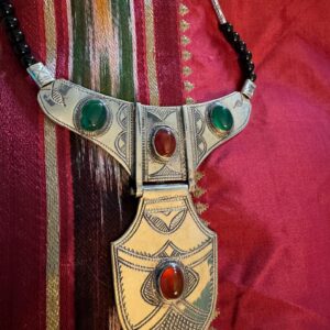 Amazigh Queen of Jewels Tuareg Silver Agate Necklace